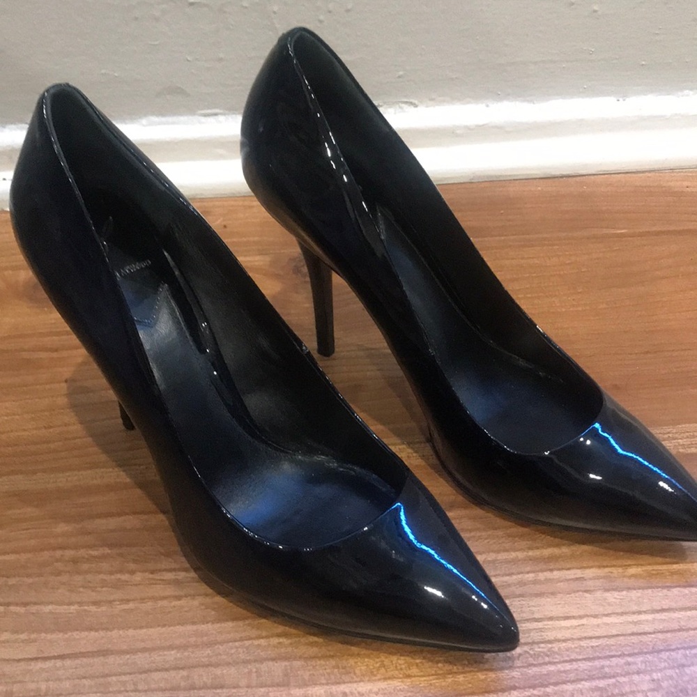 Brian Atwood classic black patent pumps 11/42.5